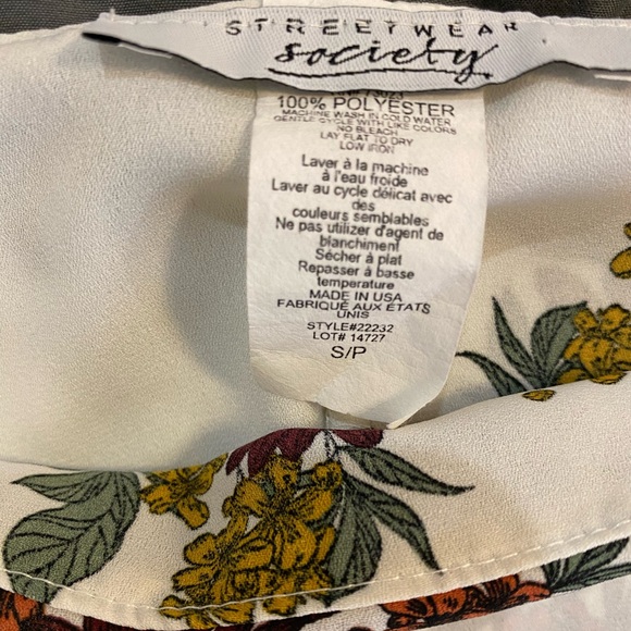 Floral Print - Off-shoulder crop top - Size S - Picture 3 of 4